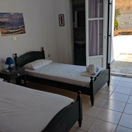 Anthoula'S Sea View Apartment Piso Livadi Luaran gambar