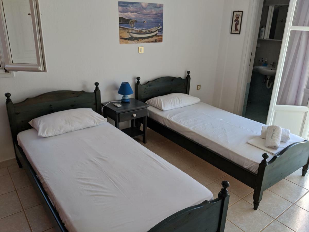 Anthoula'S Sea View Apartment Piso Livadi Luaran gambar