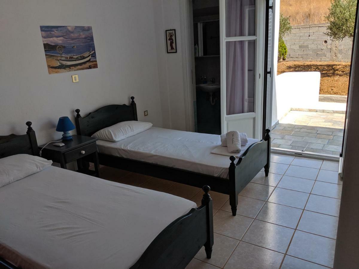 Anthoula'S Sea View Apartment Piso Livadi Luaran gambar